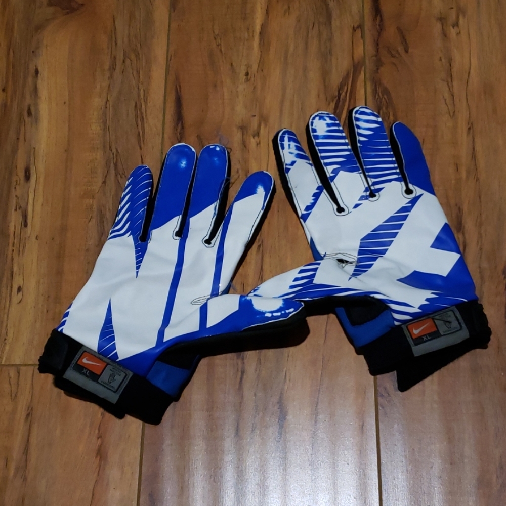 Nike Football Gloves